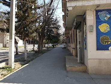 qobuda həyət evləri: Kommersiya daşınmaz əmlakının satışı — 2