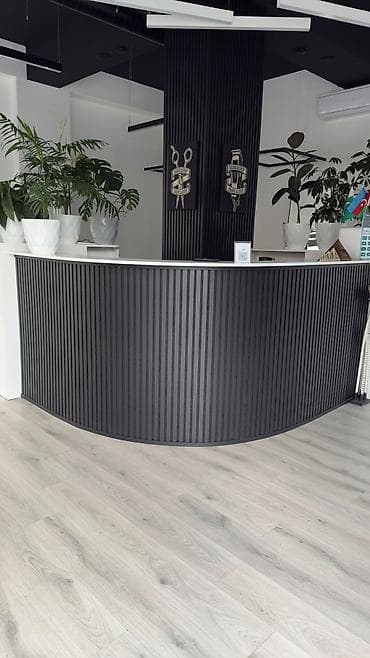 Satılır: Salon/Barber üçün komplekt mebel və avadanlıq Təsvir: - Qara