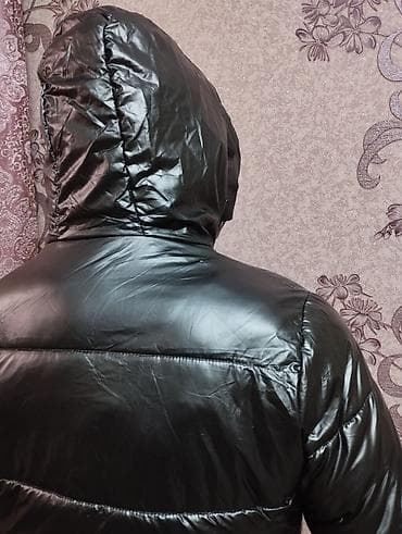 molekül 4 parfum: 2 ədəd qadın şişmə gödəkçə 1.- Rəng: tünd yaşıl/qaraya çalan metalik — 3