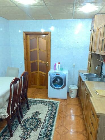 bina az musfiq qesebesi kohne tikili: Bakixanov gesebesi(Razin),252 nomreli mektebin yanı, Leningrad — 9