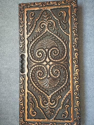 Ağacdan oyma nərd taxtası - Material: keyfiyyətli bərk ağac, ikiqat
