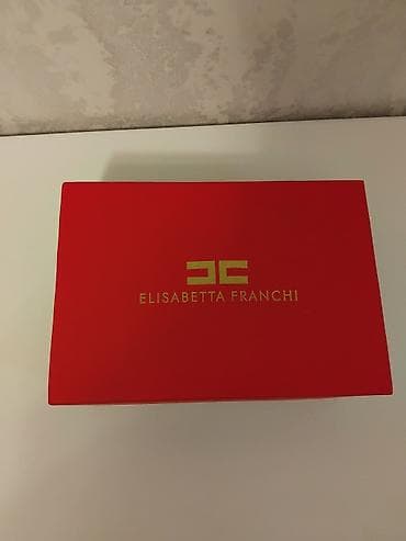 Elisabetta Franchi çiyin çantası - Rəng: dəniz mavisi - Material lalafo.az -da Elisabetta Franchi çiyin çantası - Rəng: dəniz mavisi - Material