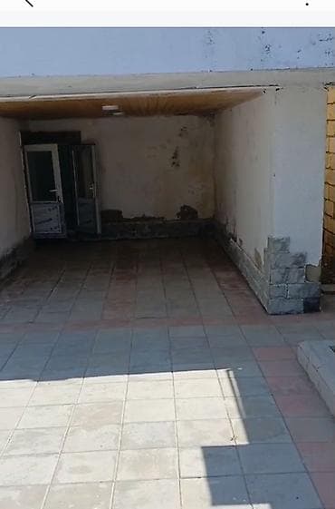 ev tavan modelleri: 2 mərtəbəli həyət evi - Dəmir giriş qapısı və geniş darvaza - — 2