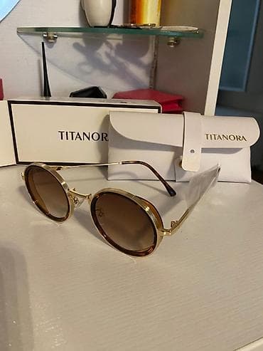 şəffaf eynək: Gün eynəyi — 2