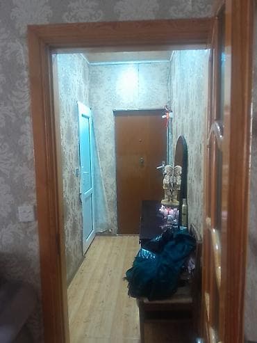 bərdə ev: 2 otaqlı ev kirayə verilir Şamaxinka da yalnız tələbə qlzlara verilir — 8