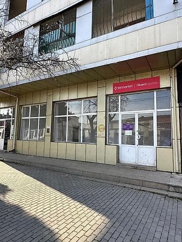 otel kiraye: İcarəyə verilir – vitrinli kommersiya sahəsi - Təyinat: mağaza, ofis — 1