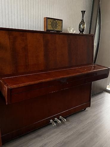 mini piano: Upright pianino – “Belorus” model - Korpus: tünd qəhvəyi cilalı ağac — 2