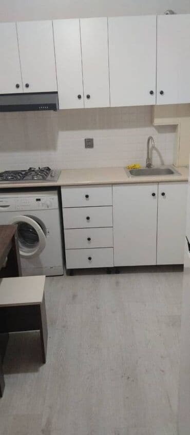 xutor kiraye: Hövsan qəsəbəsində, Mərkəzdə 60 kv 5 mərtəbənin 1-ci mərtəbəsində, 2 — 2