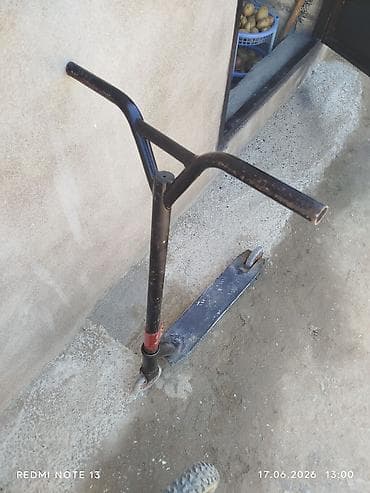 disk r16 type 0: Freestyle skuter – BMX tipli Y-formalı sükanlı, metal gövdə. - Rəng — 4
