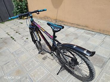 trek velosipedleri: Dağ/şossə tipli velosiped - Gövdə: yüngülmetall, qara rəngdə — 3