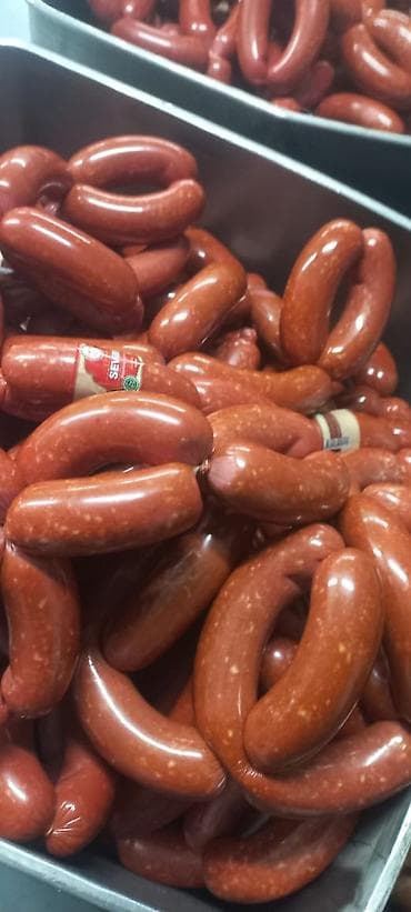 can eti: Topdan satış,hottoq ucun tam yararlı .Satışda kolbasa cesidleri de var — 2
