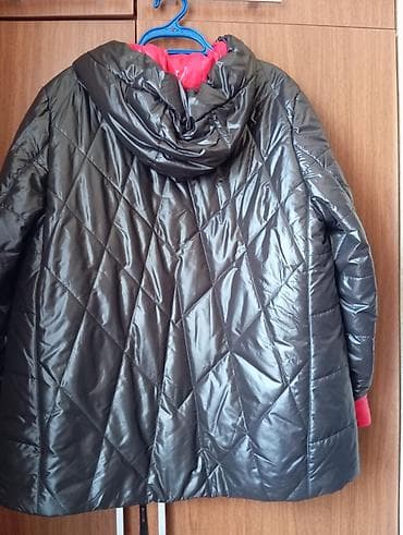 sederek paltolar: Qadıncun kapüşonlu kutrka gara rengde, 2defe geyinilibcox — 2