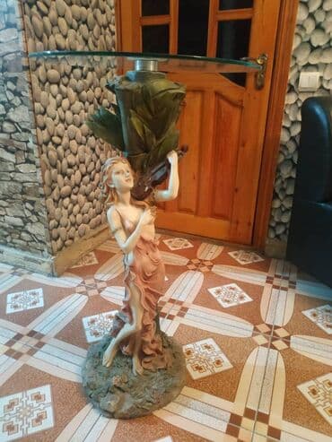 столи для кафе: Журнальный стол, Б/у — 2