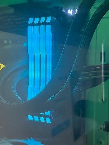 Operativ yaddaş (RAM) Corsair, > 32 GB, 3000 Mhz, DDR4, PC üçün, İşlənmiş — 1