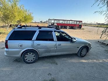 opel vektra 1998: Opel Vectra: 1.6 l | 1998 il 555500 km Universal — 4