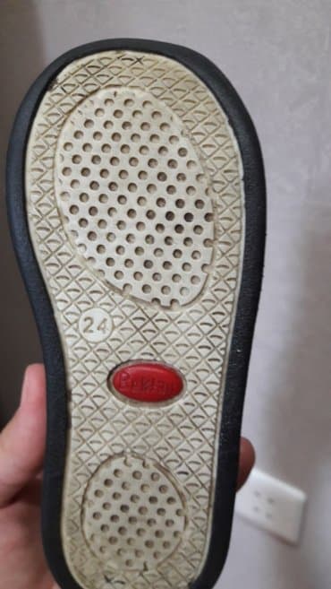 детская обувь 22 см: 1. 2 defe geyilib. Teze kimidi. 2. 3 yasa. 24 razmer — 4