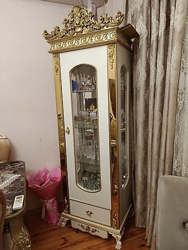 Стеклянная витрина-шкаф, Самовывоз — 2