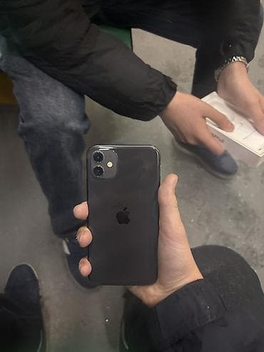 Бытовая техника: IPhone 11, 64 ГБ, Черный, Face ID — 6