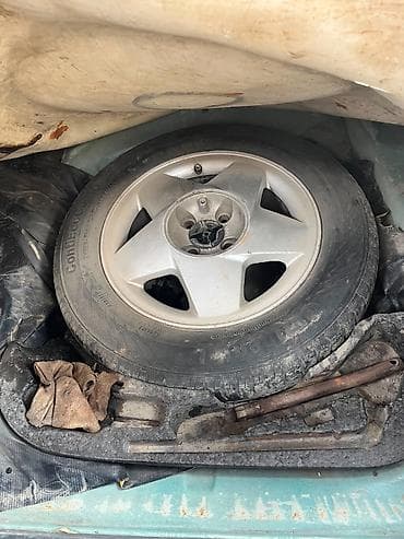 xac: Opel Vectra: 1.8 l | 1995 il 700000 km Sedan — 7