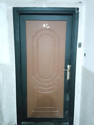 Dəmir çərçivəli giriş qapıları və PVC şüşəli eyvan/balkon qapısı