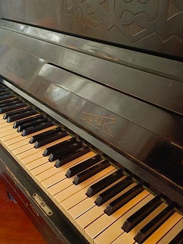 piano kurslari bakida: Salam, Bakı İnşaatçılar metrosu yaxınlığında pionino satılır elə — 2