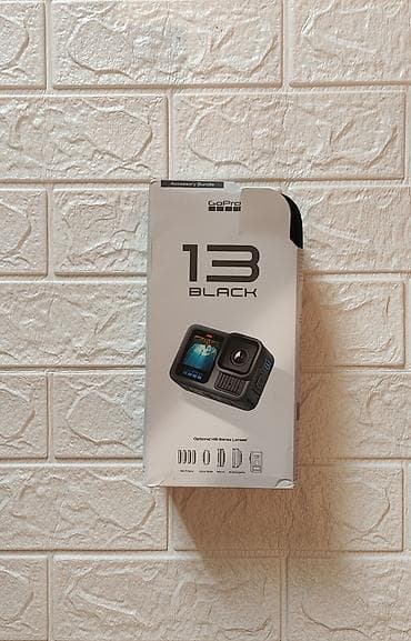 Yeni, bağlı qutuda. GoPro Hero 13 Black Accessories Bundle satılır