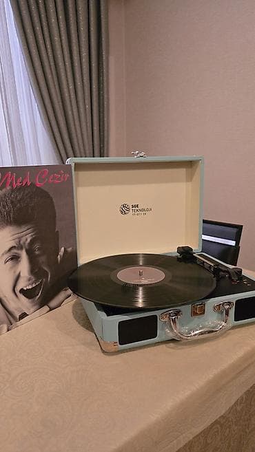 oyun aparati: Qrammafonlar Mehduddur!!! Çox gözəl Retro Qramafonlar və göz oxşuyan — 2