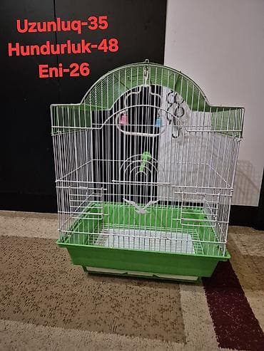 Quş qəfəsi - Ölçülər: uzunluq 35 sm, hündürlük 48 sm, eni 26 sm -