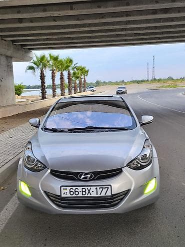 prado 4 mator: Hyundai Elantra: 1.8 л | 2013 г. Седан — 4