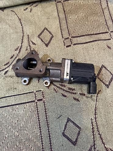 EGR izusu motor 4 HK1 - Material: metal korpus, elektrik idarəetmə