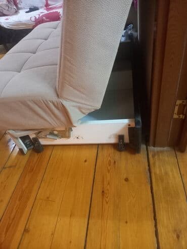 Rəflər: Divan — 4