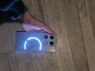 iphone 14 pro ekran: Model: Infinix gt 20 pro “Special Edition” dizaynına bənzər arxa LED — 4