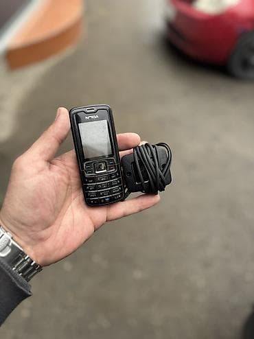 Компьютеры, ноутбуки и планшеты: Nokia 1, 2 ГБ, цвет - Черный, Кнопочный — 3