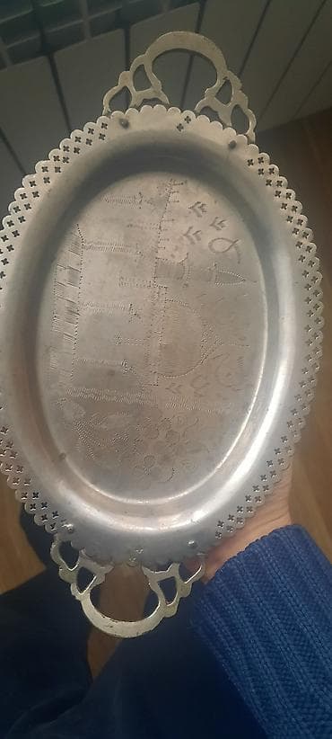 leon sekilleri: Metaldan oval boşqab/tray - Material: yüngül metal (ehtimalən — 3