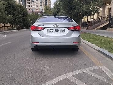 disk: Hyundai Avante: 1.6 l | 2015 il Sedan — 4