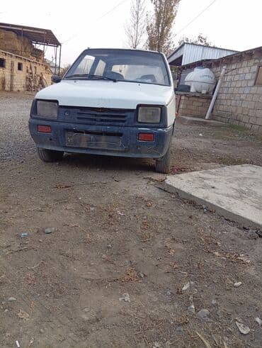 hibrit masinlar turbo az: Şəhərdaxili istifadə üçün kompakt hecbek avtomobil. Xüsusiyyətlər: - — 3