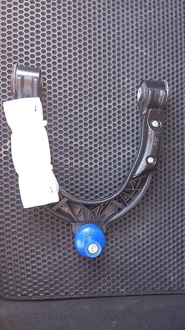 Avtomobil üçün yuxarı ön qolluq (upper control arm) – Model