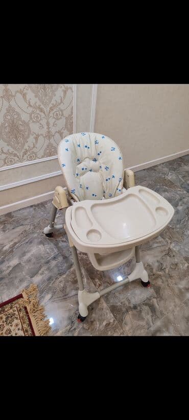 прогулочные коляски peg perego si completo: Uşaq yemek stolu . əla veziyyetde. padnosu çıxır. kemeri var. tecili — 1