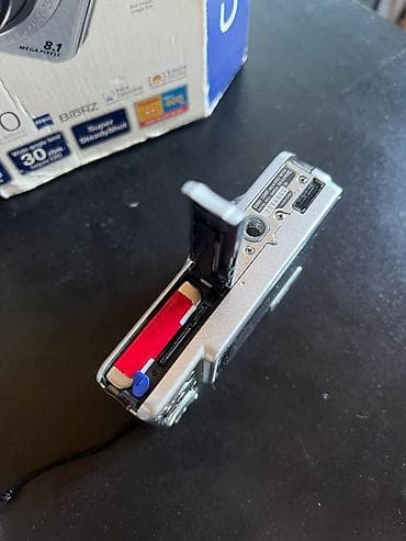 Sony Cyber-shot DSC-W150 kompakt rəqəmsal fotoaparat - 8.1 MP təsvir — 10