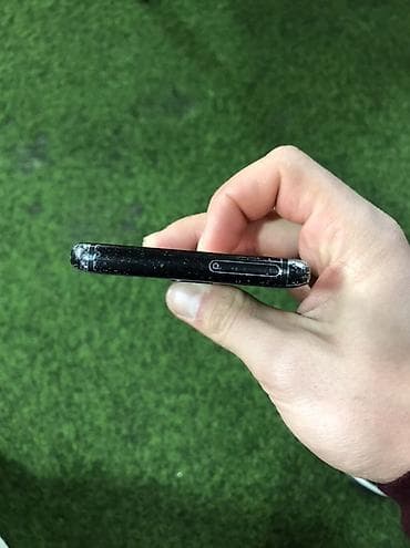 iphone 9 pro: Samsung Galaxy A8 2018, 32 GB, rəng - Qara, İki sim kartlı — 4