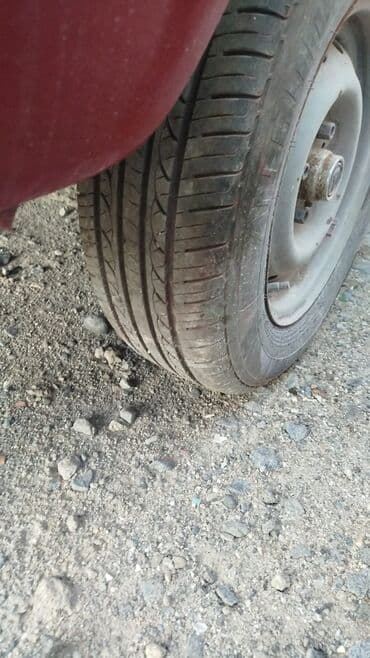 lassa teker 13: 13 luk təkərlər.Təzədir istifadə olunmayib sürülməyib 4 ədəddir — 2