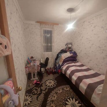 xacmazda ucuz evler: Bakı, Binəqədi qəs., 4 otaqlı, Köhnə tikili, 110 kv. m — 2