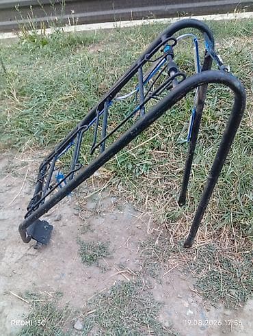 avtomobil aksesuarı: Velosiped üçün baqaj üstü yükdaşıyan metal konstruksiya. Quruluşundan — 1