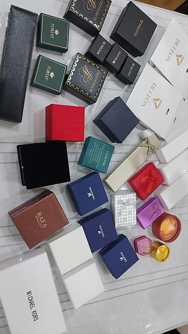 popit harda satilir: Qutular hamisi birlikdə 22 man — 1