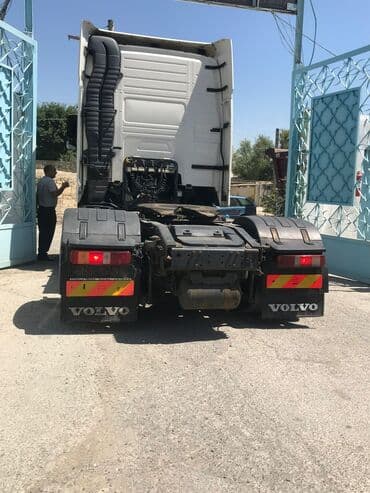 lapet qoşqu: Volvo 460: 4.6 l | 2011 il 1400000 km — 4