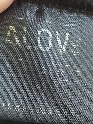 aşbaz geyimleri: Qadın köynəyi – qara rəng, uzunqol, yarım-boğaza yaxın yaxalıqla. Yan — 3