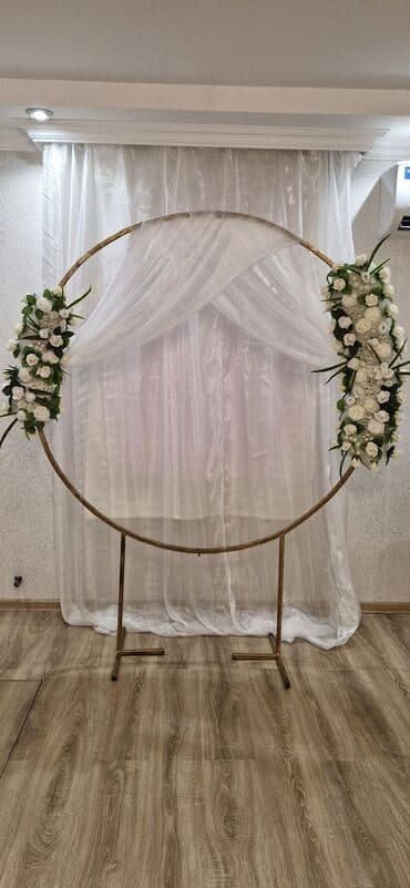 ekran dla projektora: Tədbir dekorasiyası üçün icarə/set - Dairəvi metal arka: qızılı — 3