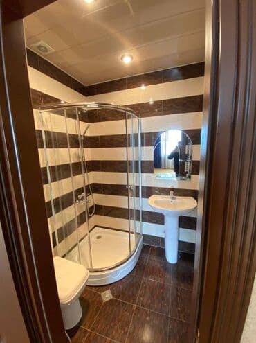 kiraye evler xacmaz: Nizami metrosuna yaxin 6-ci paraleldə yerləşən əşyasiz mənzil ümumi — 4