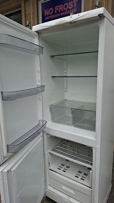 soyuducu skaf: 2 qapılı Sharp Soyuducu Satılır, rəng - Ağ, Təkərli — 2