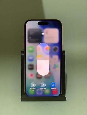 iphone 8s plus: IPhone 17 Pro, 256 GB, Narıncı, Zəmanət, Kredit, Simsiz şarj — 6
